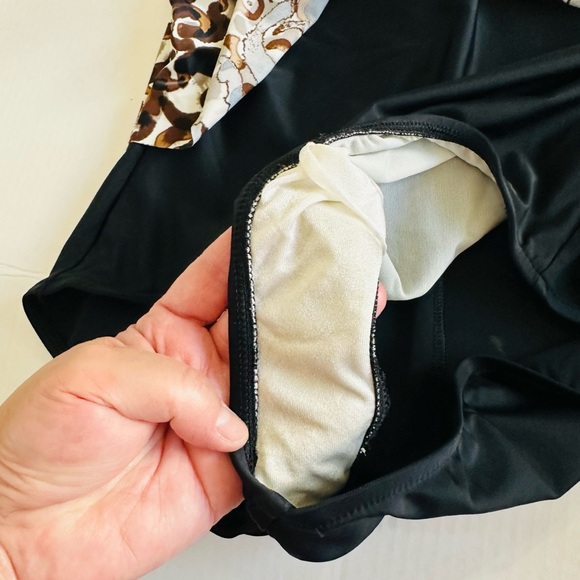 Maxine of Hollywood Ruffle Top One Piece Black & Brown Swimsuit size L/XL - Picture 6 of 10